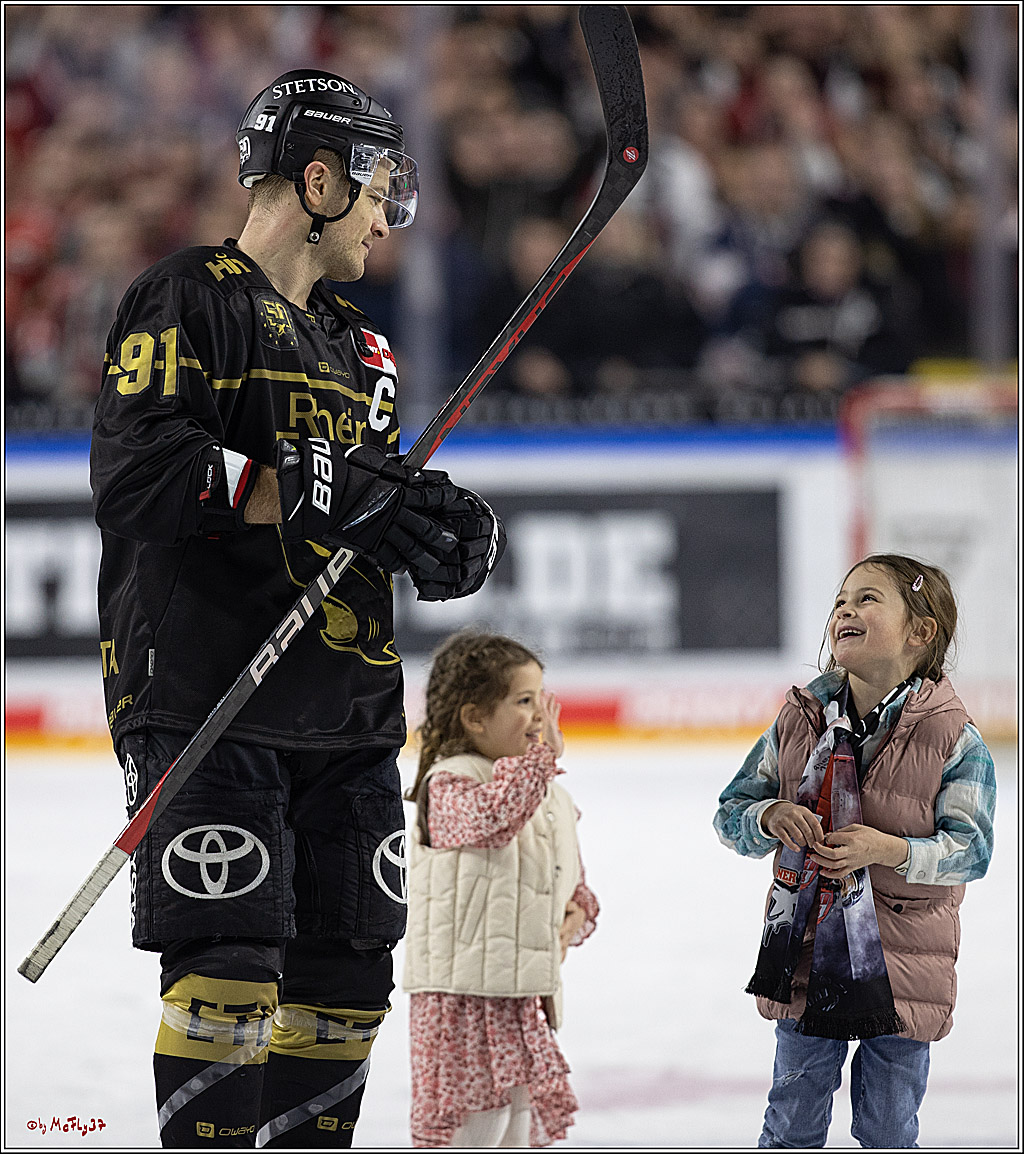 PENNY DEL;  Koelner Haie - Bietigheim Steelers; Koeln, 05.03.2023